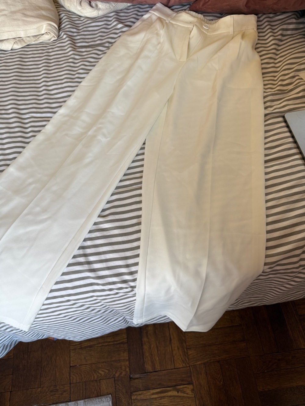 Amazon Wide-Leg Cream Trousers